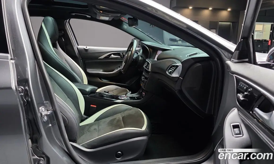 Infiniti Q30 2019 2.0 автомат (гидро), фото 16 Infiniti Q30 2019 2.0 автомат (гидро), фото 16
