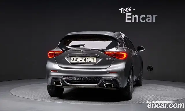 Infiniti Q30 2019 2.0 автомат (гидро), миниатюра 4 Infiniti Q30 2019 2.0 автомат (гидро), миниатюра 4