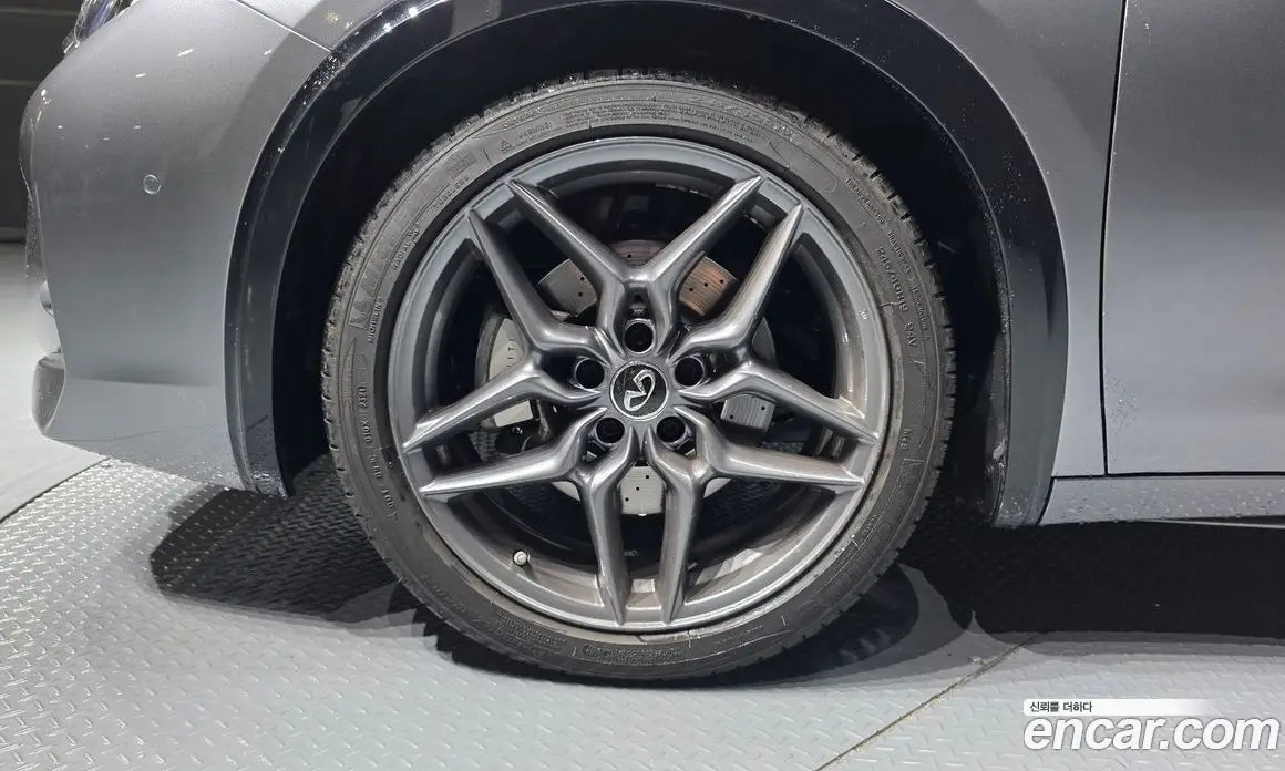 Infiniti Q30 2019 2.0 автомат (гидро), фото 5 Infiniti Q30 2019 2.0 автомат (гидро), фото 5