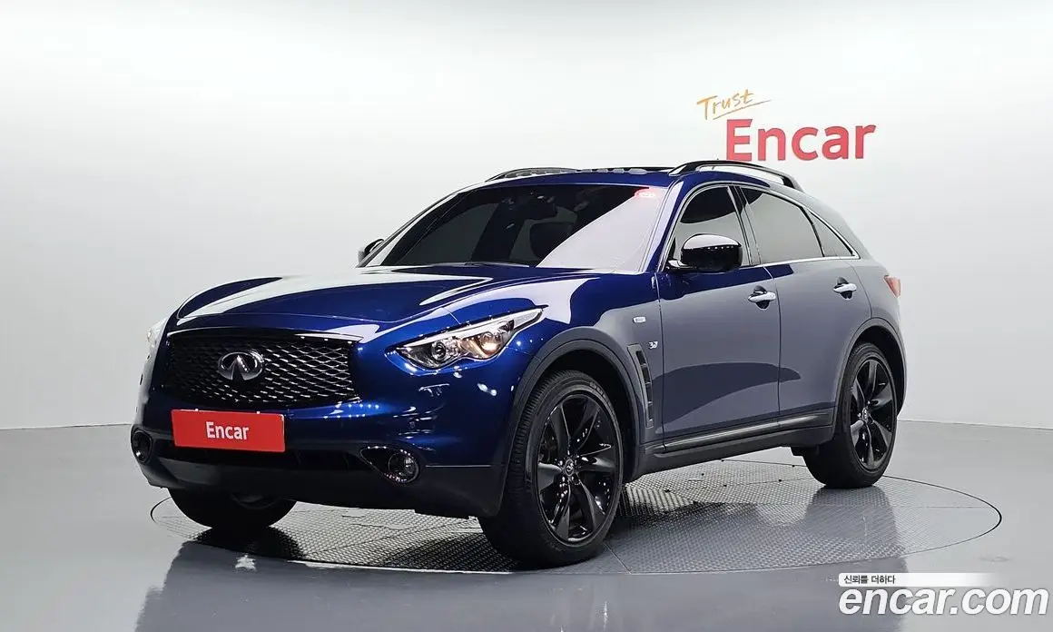 Infiniti QX70 2017 3.7 автомат (гидро), фото 1 Infiniti QX70 2017 3.7 автомат (гидро), фото 1