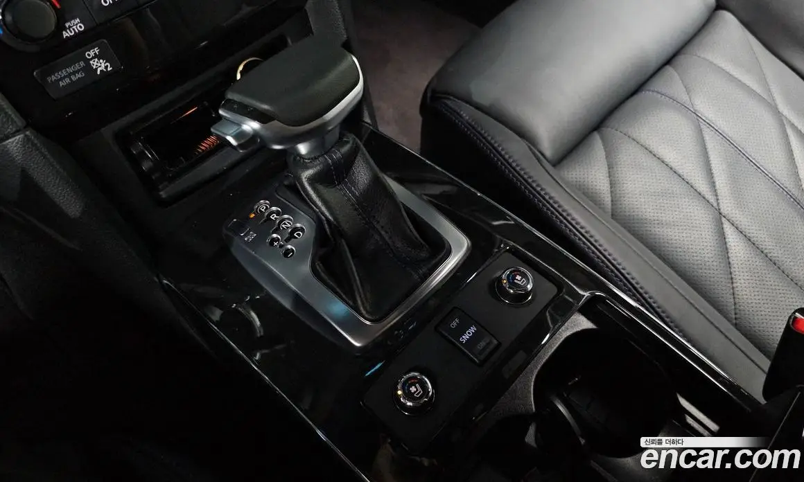 Infiniti QX70 2017 3.7 автомат (гидро), фото 12 Infiniti QX70 2017 3.7 автомат (гидро), фото 12