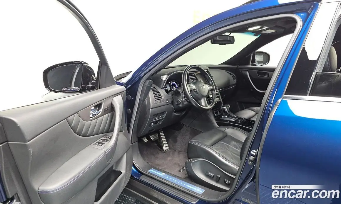 Infiniti QX70 2017 3.7 автомат (гидро), фото 13 Infiniti QX70 2017 3.7 автомат (гидро), фото 13