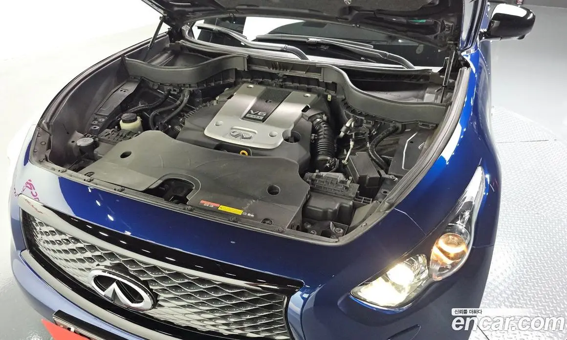 Infiniti QX70 2017 3.7 автомат (гидро), фото 6 Infiniti QX70 2017 3.7 автомат (гидро), фото 6