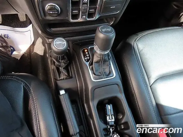 Jeep Wrangler 2023 2.0 автомат (гидро), миниатюра 10 Jeep Wrangler 2023 2.0 автомат (гидро), миниатюра 10