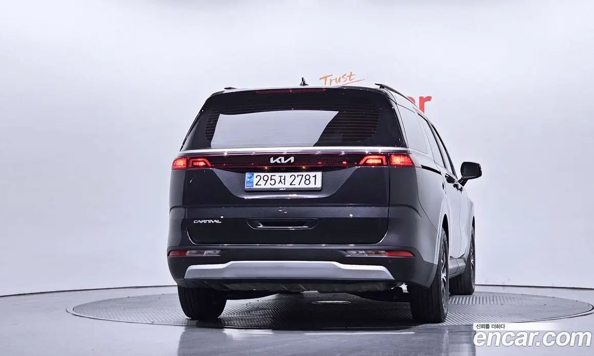 Kia Carnival 2023 2.2 автомат (гидро), фото 4 Kia Carnival 2023 2.2 автомат (гидро), фото 4