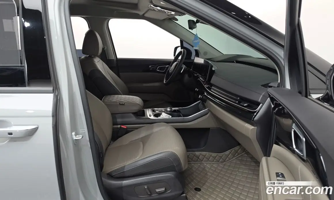Kia Carnival 2024 2.2 автомат (гидро), фото 16 Kia Carnival 2024 2.2 автомат (гидро), фото 16