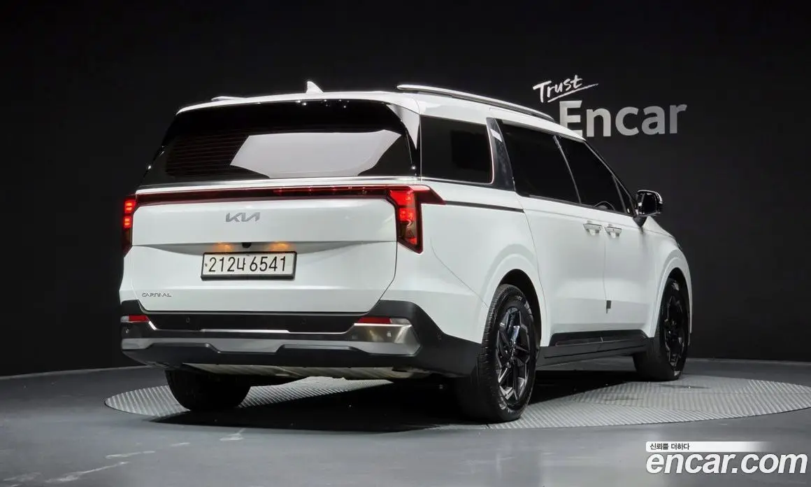 Kia Carnival 2024 2.2 автомат (гидро), фото 2 Kia Carnival 2024 2.2 автомат (гидро), фото 2