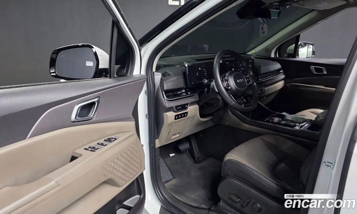 Kia Carnival 2024 2.2 автомат (гидро), фото 13 Kia Carnival 2024 2.2 автомат (гидро), фото 13