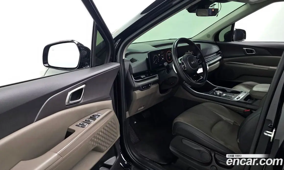 Kia Carnival 2024 2.2 автомат (гидро), фото 13 Kia Carnival 2024 2.2 автомат (гидро), фото 13