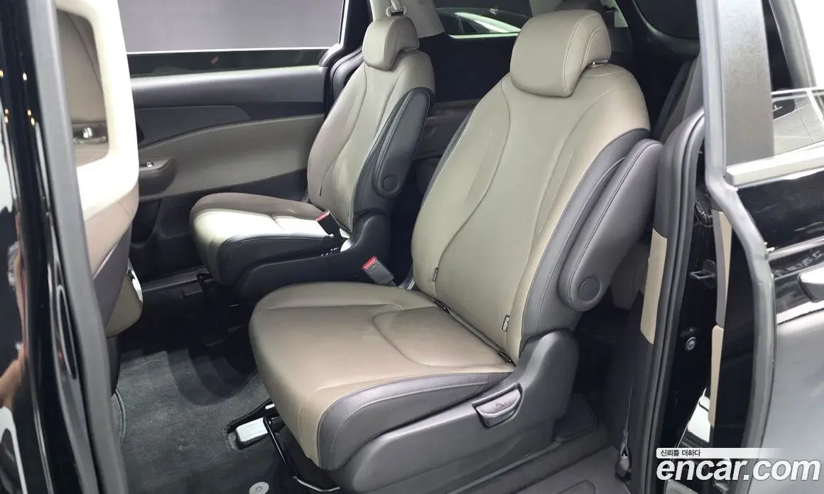 Kia Carnival 2024 2.2 автомат (гидро), фото 18 Kia Carnival 2024 2.2 автомат (гидро), фото 18