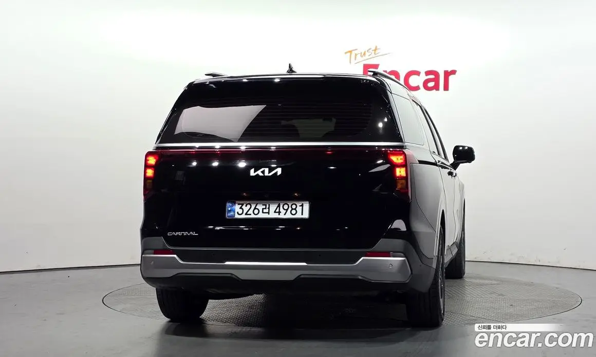Kia Carnival 2024 2.2 автомат (гидро), фото 4 Kia Carnival 2024 2.2 автомат (гидро), фото 4