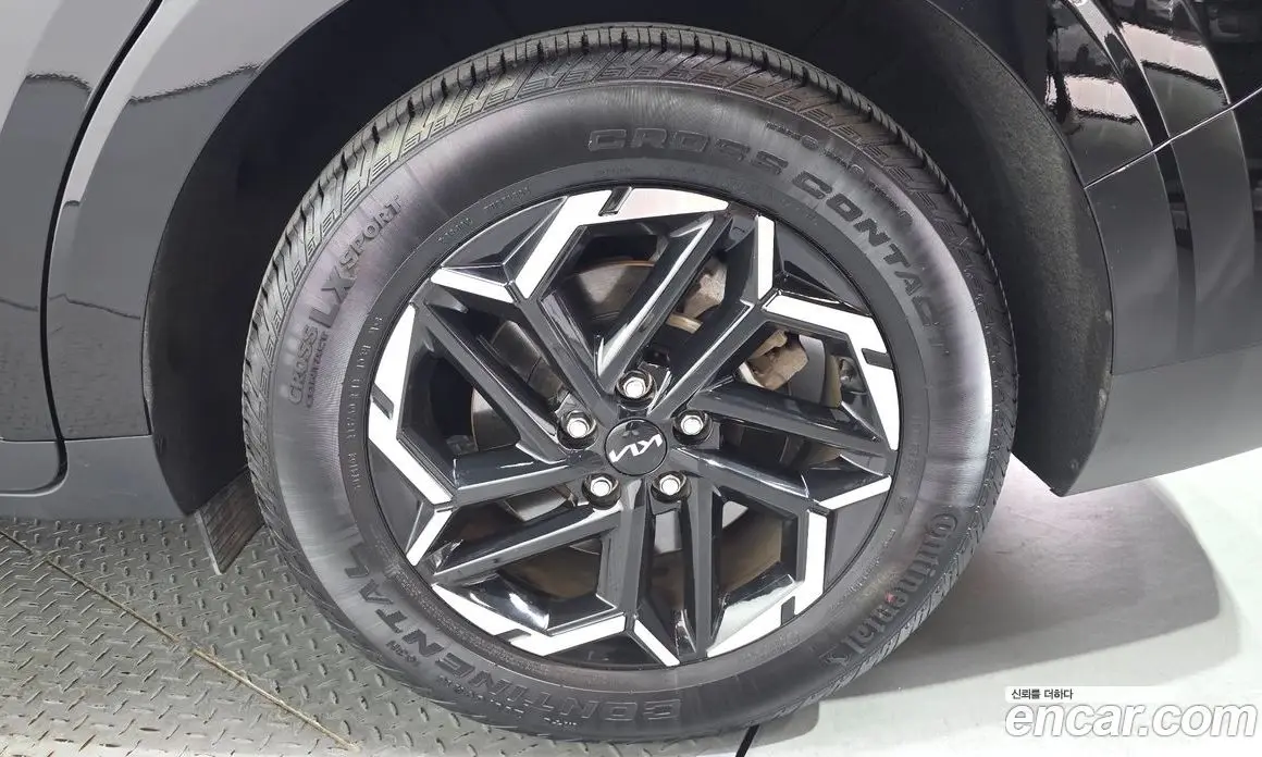 Kia Carnival 2024 2.2 автомат (гидро), фото 7 Kia Carnival 2024 2.2 автомат (гидро), фото 7