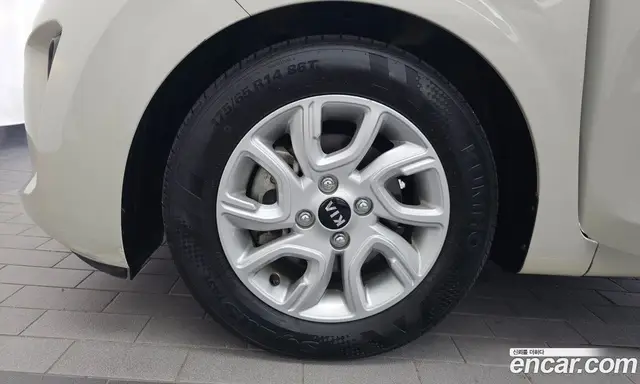 Kia Morning 2017 1.0 автомат (гидро), миниатюра 5 Kia Morning 2017 1.0 автомат (гидро), миниатюра 5