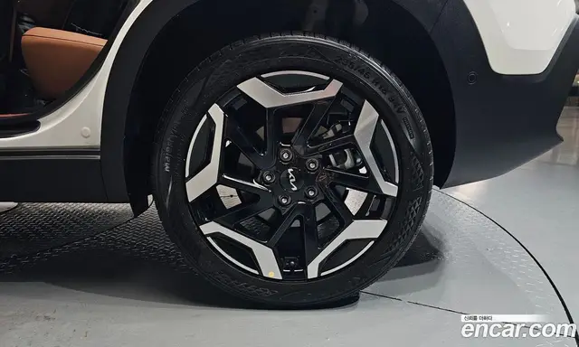 Kia Seltos 2025 1.6 автомат (гидро), миниатюра 6 Kia Seltos 2025 1.6 автомат (гидро), миниатюра 6