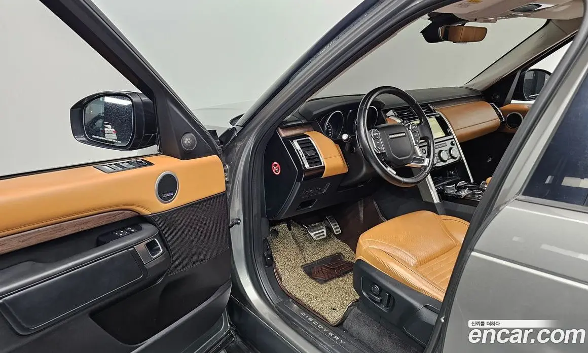 Land Rover Discovery 2017 3.0 автомат (гидро), фото 10 Land Rover Discovery 2017 3.0 автомат (гидро), фото 10
