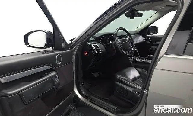 Land Rover Discovery 2017 3.0 автомат (гидро), миниатюра 10 Land Rover Discovery 2017 3.0 автомат (гидро), миниатюра 10
