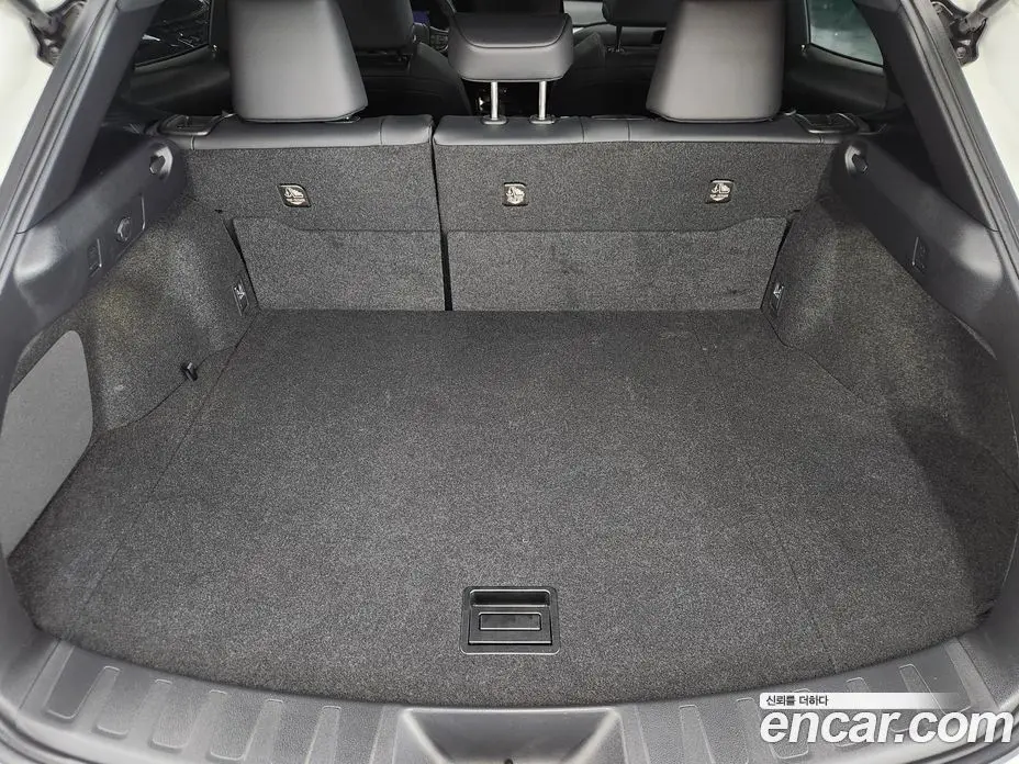 Lexus UX 2023 2.0 автомат (вариатор), фото 19 Lexus UX 2023 2.0 автомат (вариатор), фото 19
