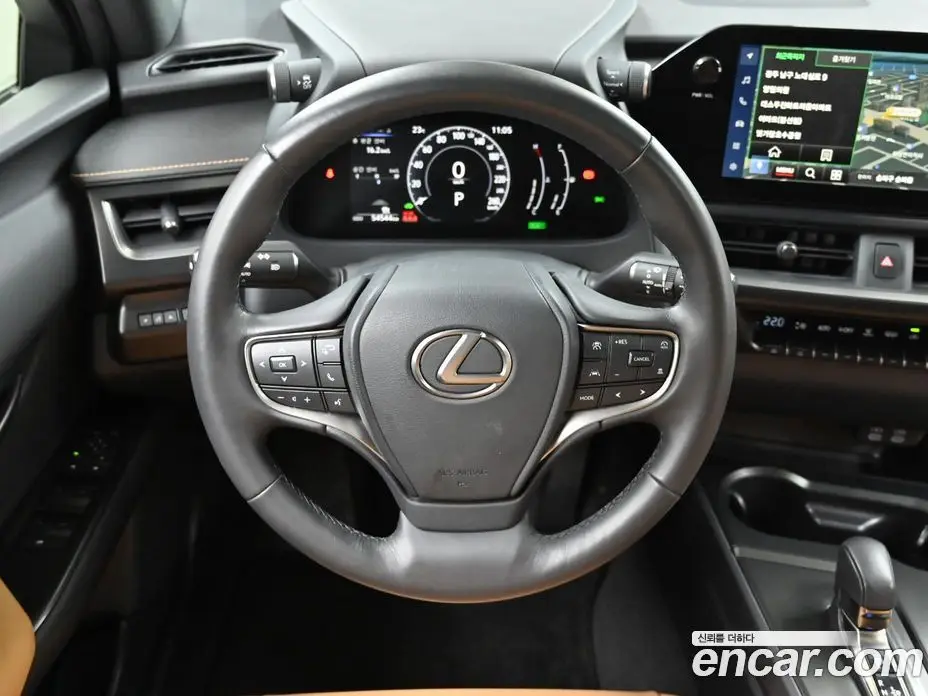 Lexus UX 2024 2.0 автомат (гидро), фото 13 Lexus UX 2024 2.0 автомат (гидро), фото 13