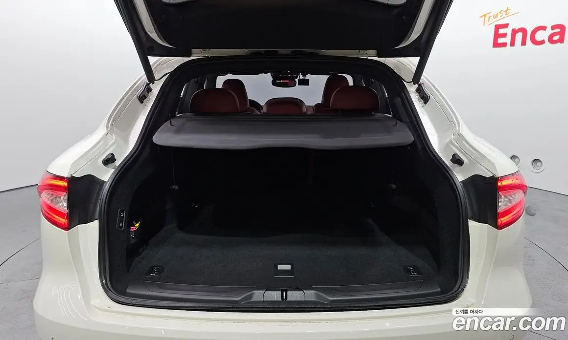 Maserati Levante 2017 3.0 автомат (гидро), фото 20 Maserati Levante 2017 3.0 автомат (гидро), фото 20