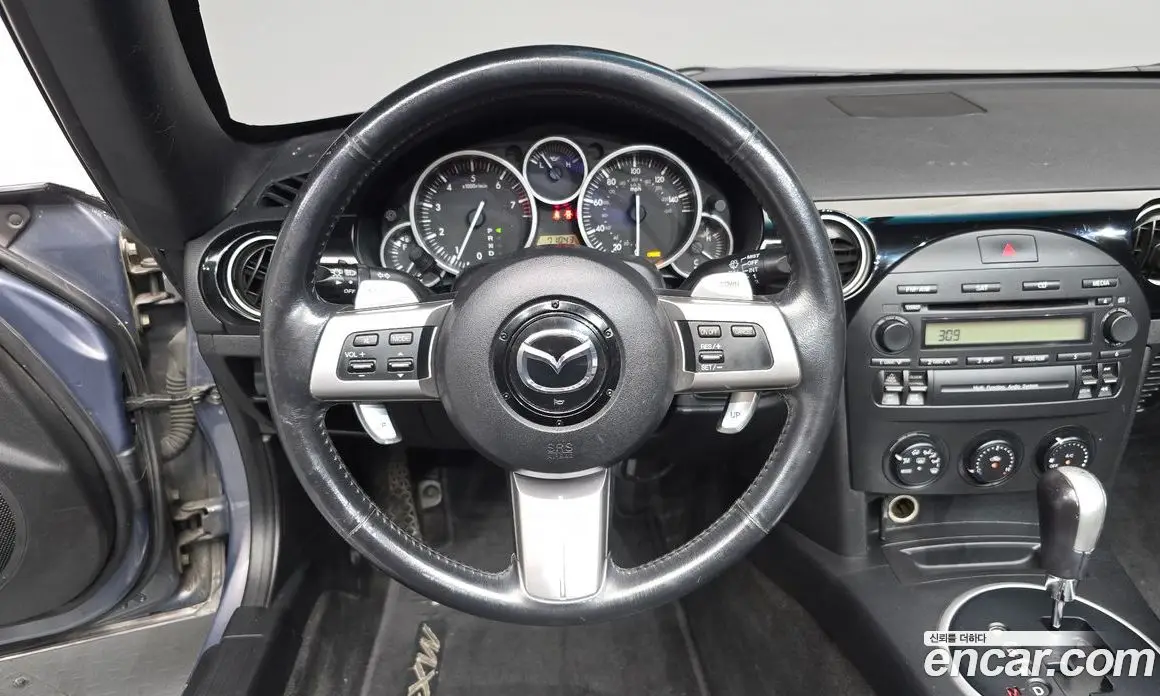 Mazda MX-5 2007 2.0 автомат (гидро), фото 18 Mazda MX-5 2007 2.0 автомат (гидро), фото 18