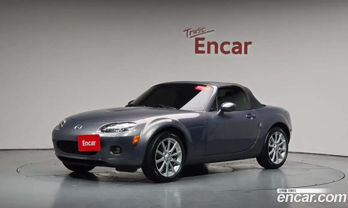 Mazda MX-5 2007 2.0 автомат (гидро), фото 32 Mazda MX-5 2007 2.0 автомат (гидро), фото 32