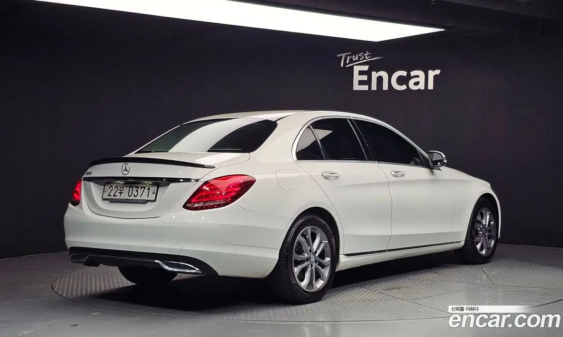 Mercedes-Benz C-Class 2016 2.0 автомат (гидро), фото 2