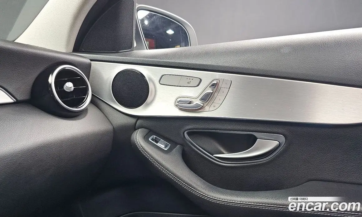 Mercedes-Benz C-Class 2016 2.0 автомат (гидро), фото 20