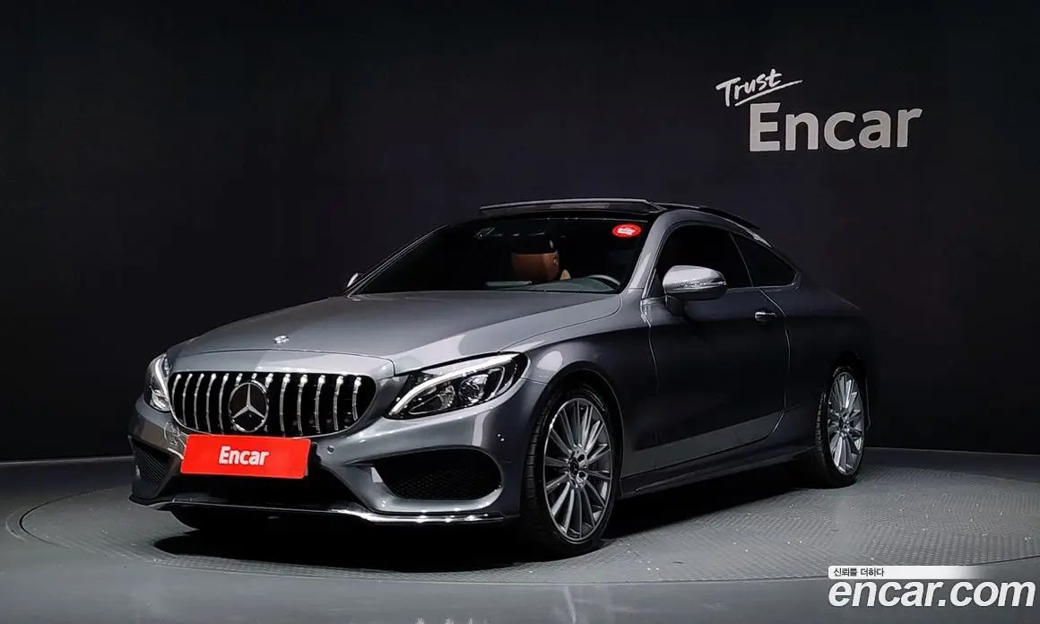 Mercedes-Benz C-Class 2018 2.0 автомат (гидро), фото 1