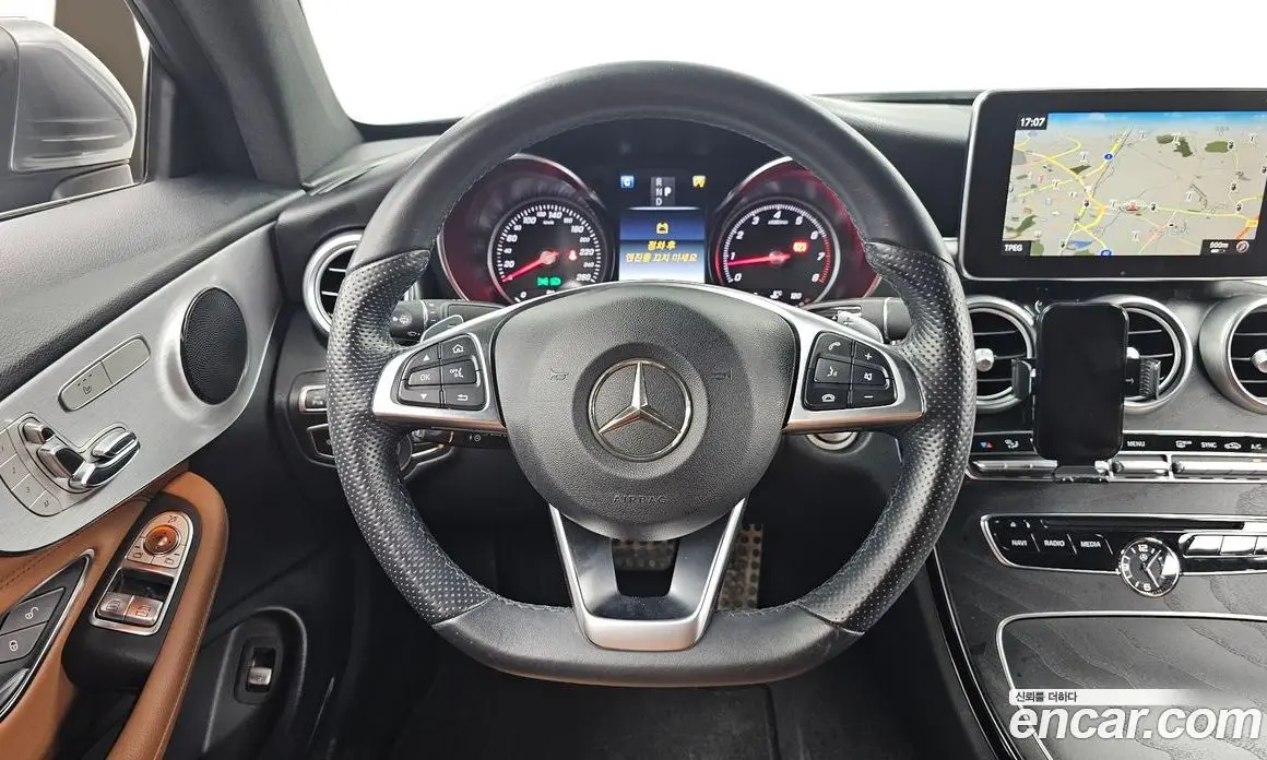 Mercedes-Benz C-Class 2018 2.0 автомат (гидро), фото 19