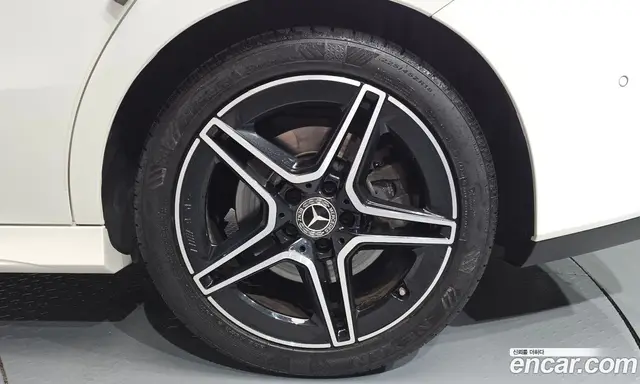 Mercedes-Benz CLA-Class 2020 2.0 автомат (гидро), миниатюра 6 Mercedes-Benz CLA-Class 2020 2.0 автомат (гидро), миниатюра 6
