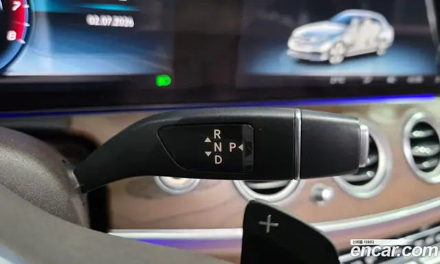 Mercedes-Benz E-Class 2018 2.0 автомат (гидро), миниатюра 12