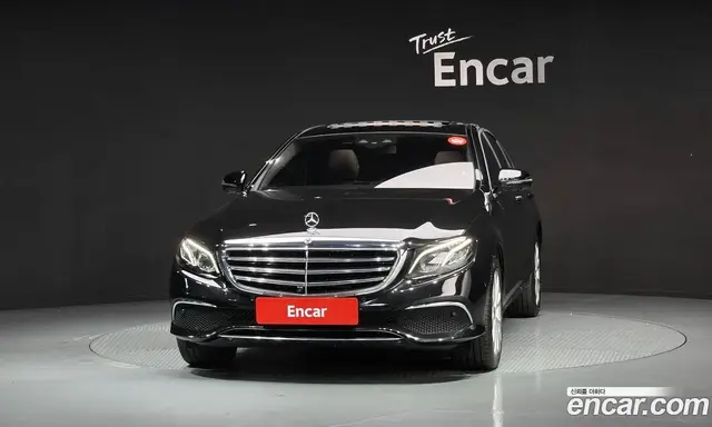 Mercedes-Benz E-Class 2018 2.0 автомат (гидро), миниатюра 3 Mercedes-Benz E-Class 2018 2.0 автомат (гидро), миниатюра 3