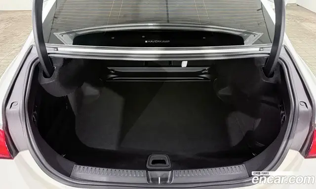 Mercedes-Benz E-Class 2024 2.0 автомат (гидро), миниатюра 11 Mercedes-Benz E-Class 2024 2.0 автомат (гидро), миниатюра 11