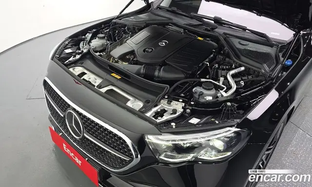 Mercedes-Benz E-Class 2025 2.0 автомат (гидро), миниатюра 6