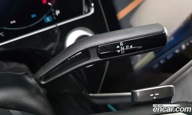 Mercedes-Benz E-Class 2025 2.0 автомат (гидро), миниатюра 9