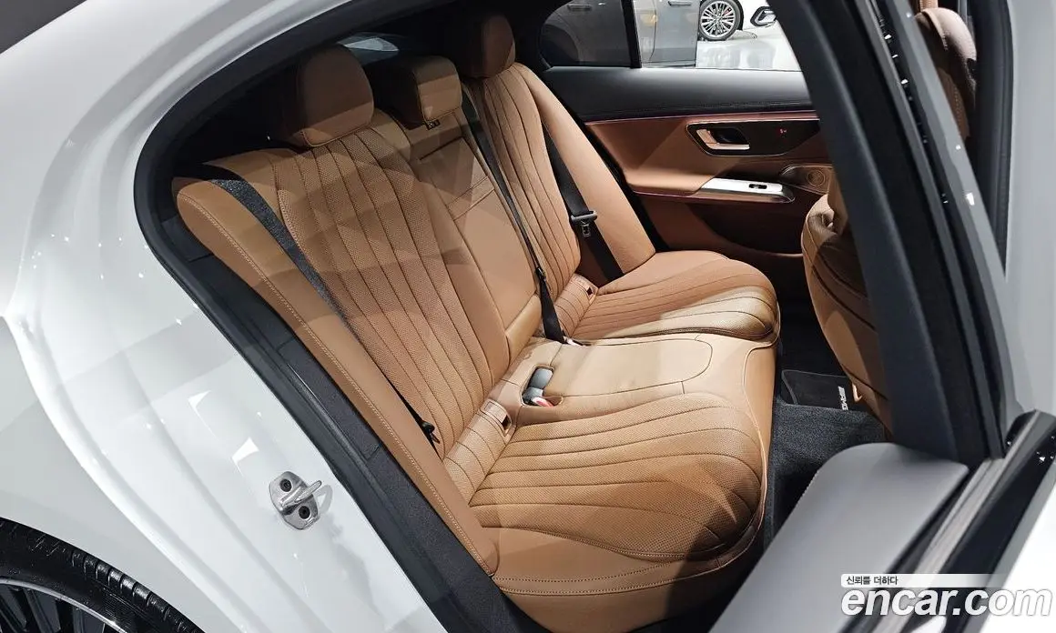 Mercedes-Benz E-Class 2026 3.0 автомат (гидро), фото 17 Mercedes-Benz E-Class 2026 3.0 автомат (гидро), фото 17
