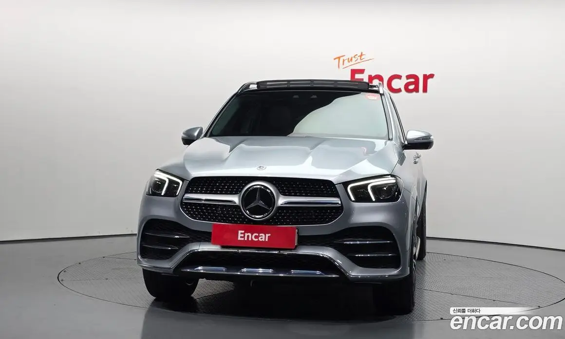 Mercedes-Benz GLE-Class 2023 3.0 автомат (гидро), фото 3