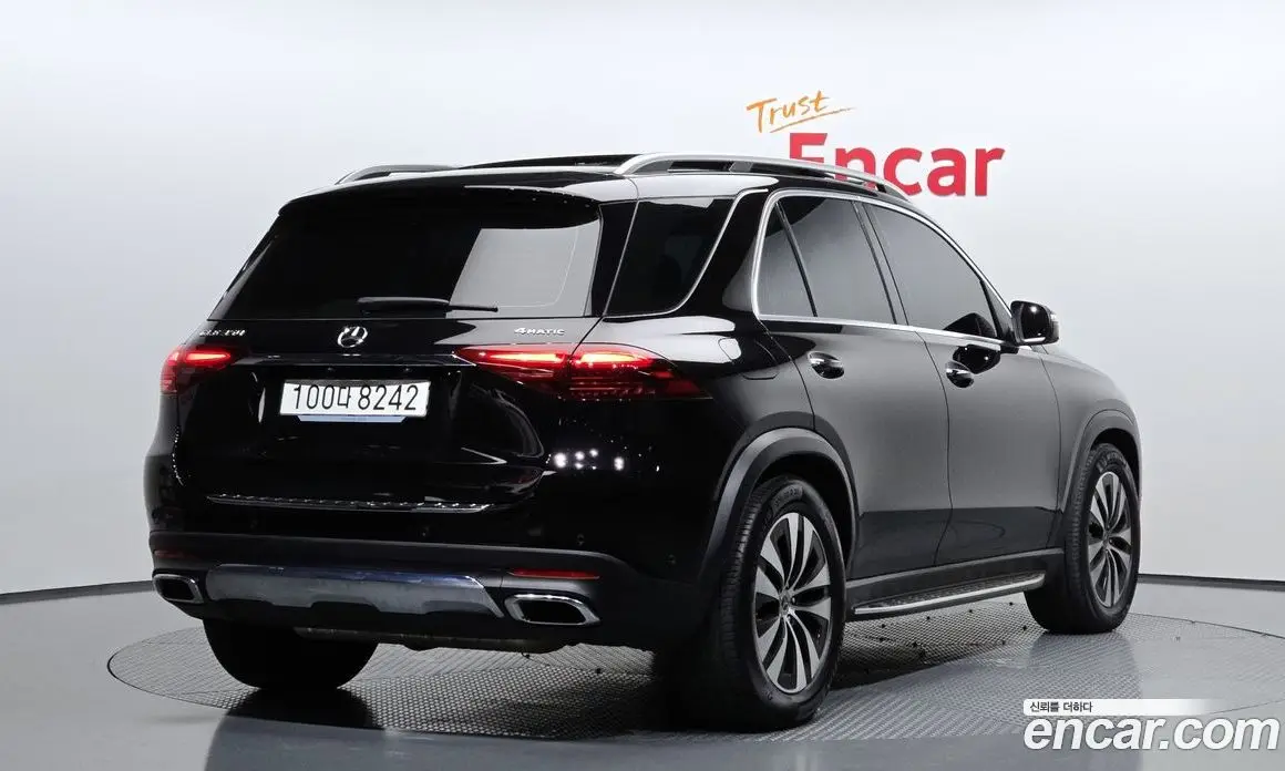 Mercedes-Benz GLE-Class 2025 2.0 автомат (гидро), фото 2 Mercedes-Benz GLE-Class 2025 2.0 автомат (гидро), фото 2