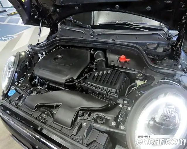 Mini Cooper 2023 1.5 автомат (гидро), миниатюра 7