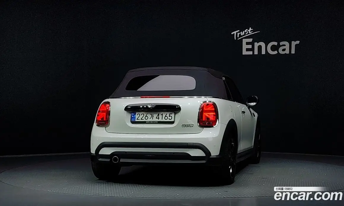 Mini Cooper Convertible 2024 1.5 автомат (гидро), фото 4 Mini Cooper Convertible 2024 1.5 автомат (гидро), фото 4