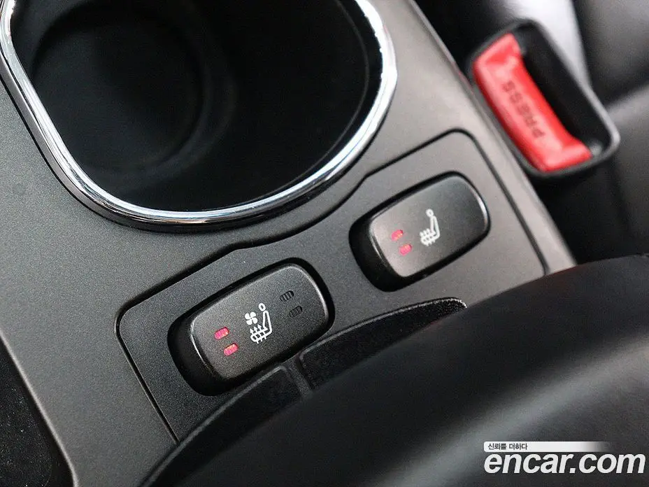 SsangYong Korando 2015 2.0 автомат (гидро), фото 13 SsangYong Korando 2015 2.0 автомат (гидро), фото 13