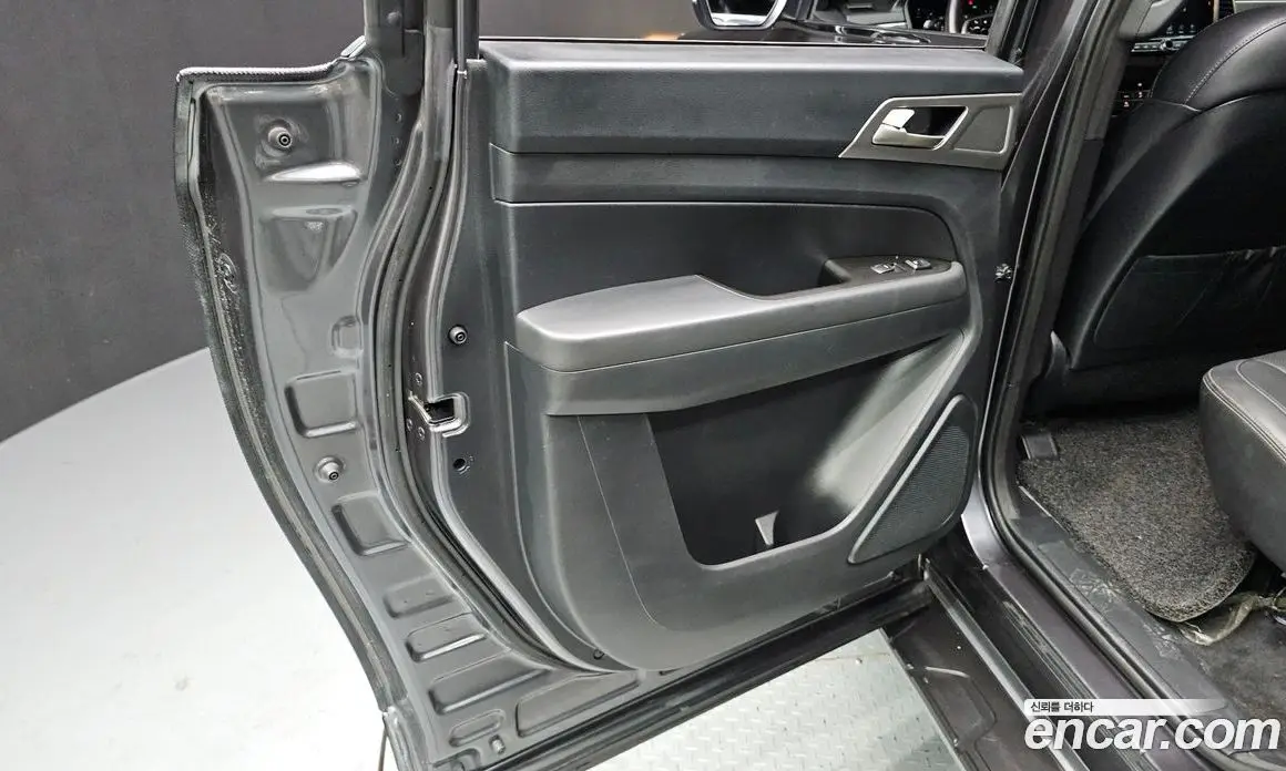 SsangYong Rexton 2019 2.2 автомат (гидро), фото 15