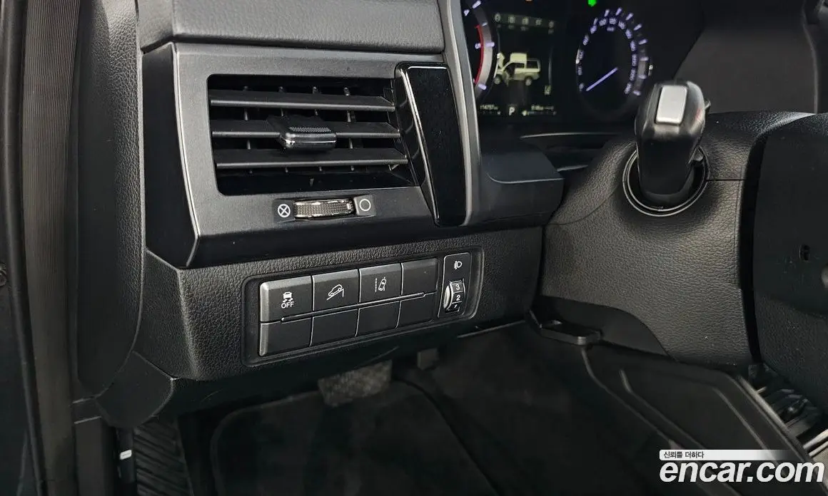 SsangYong Rexton 2019 2.2 автомат (гидро), фото 23 SsangYong Rexton 2019 2.2 автомат (гидро), фото 23