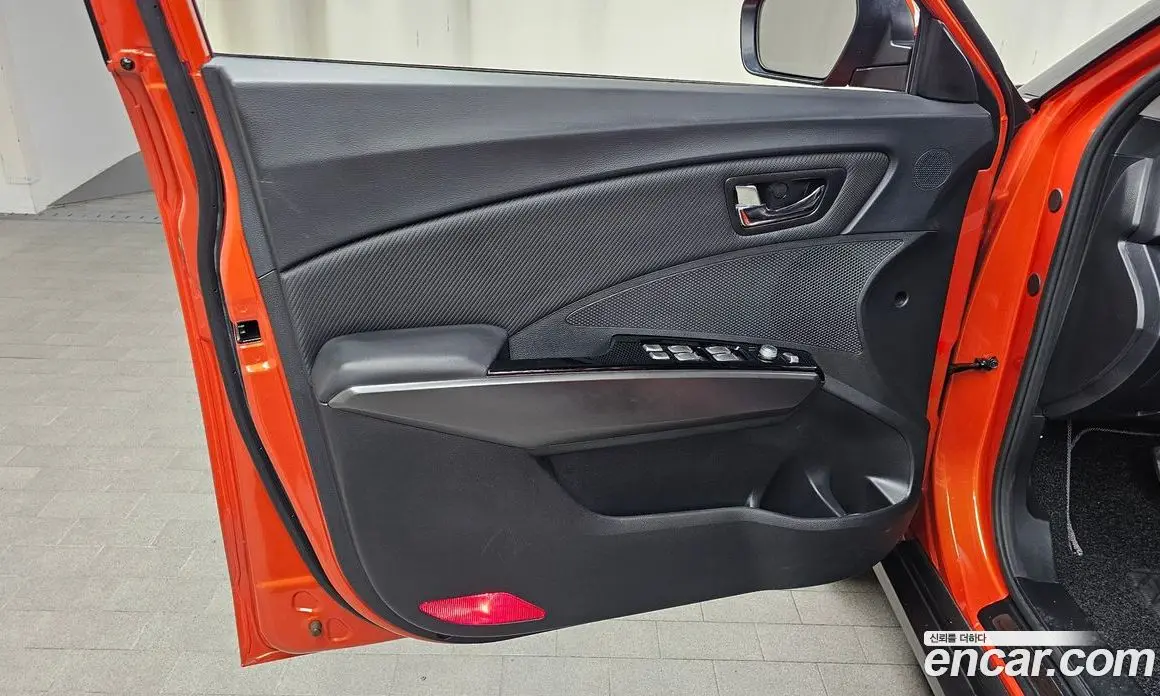 SsangYong TIBOLI 2019 1.6 автомат (гидро), фото 13 SsangYong TIBOLI 2019 1.6 автомат (гидро), фото 13