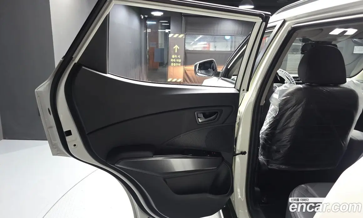 SsangYong TIBOLI 2023 1.5 автомат (гидро), фото 15 SsangYong TIBOLI 2023 1.5 автомат (гидро), фото 15