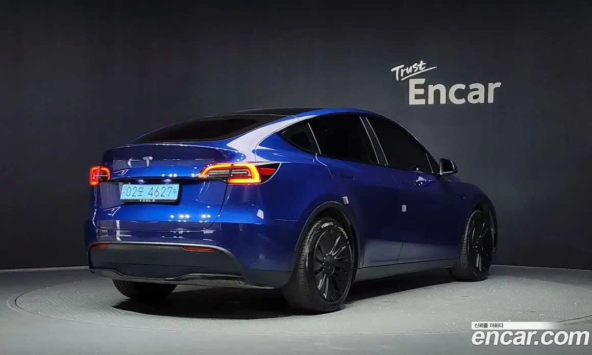 Tesla Model Y 2024 0.2 автомат (гидро), фото 2 Tesla Model Y 2024 0.2 автомат (гидро), фото 2