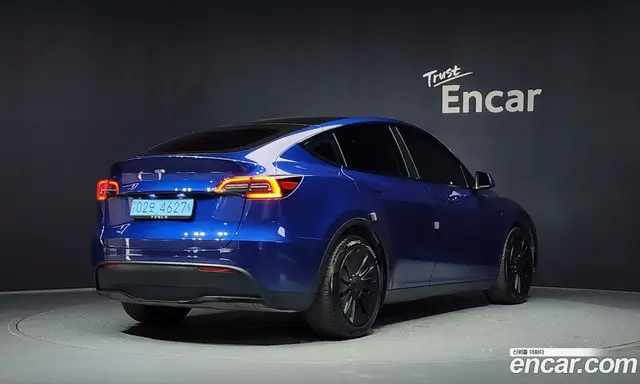 Tesla Model Y 2024 0.2 автомат (гидро), миниатюра 2 Tesla Model Y 2024 0.2 автомат (гидро), миниатюра 2