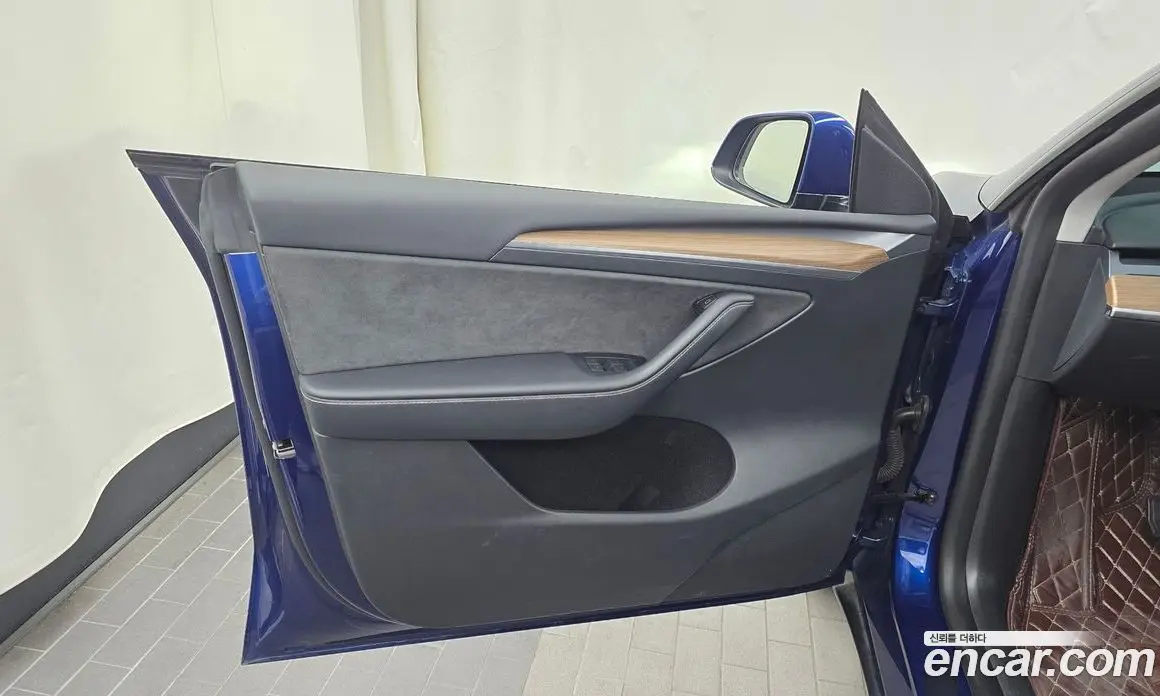 Tesla Model Y 2024 0.2 автомат (гидро), фото 14 Tesla Model Y 2024 0.2 автомат (гидро), фото 14