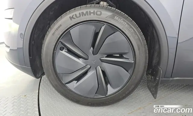 Tesla Model Y 2025 0.2 автомат (гидро), миниатюра 5 Tesla Model Y 2025 0.2 автомат (гидро), миниатюра 5