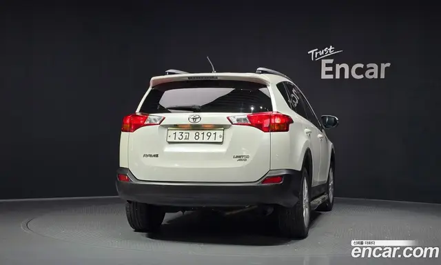 Toyota RAV4 2014 2.5 автомат (гидро), миниатюра 4 Toyota RAV4 2014 2.5 автомат (гидро), миниатюра 4